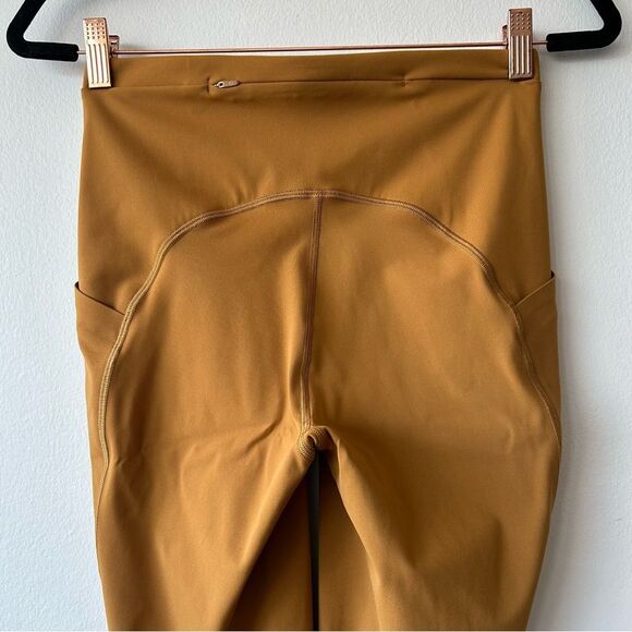 Lululemon Swift Speed High-Rise Tight 28"
Spiced Bronze - Picture 6 of 13